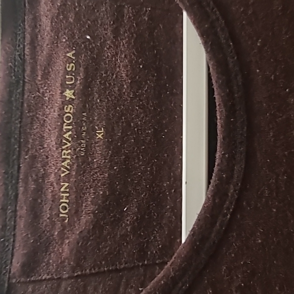 John varvatos t shirt wine - Picture 2 of 4